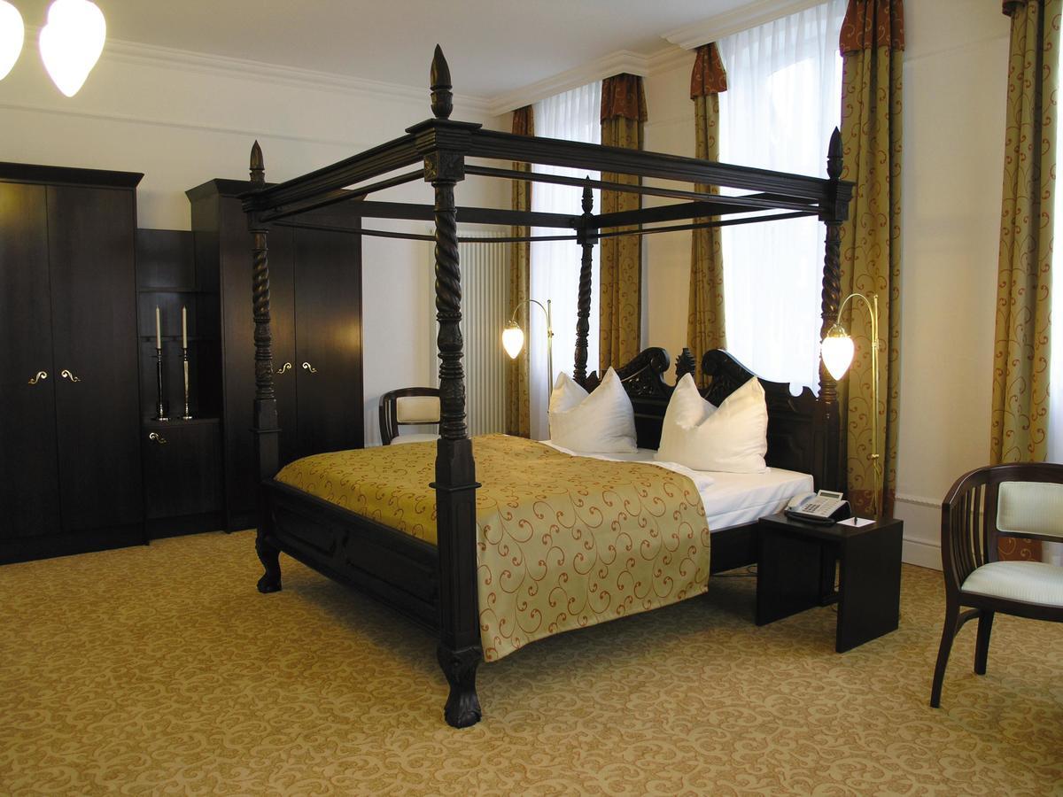Hotel Furstenhof Bad Pyrmont Esterno foto