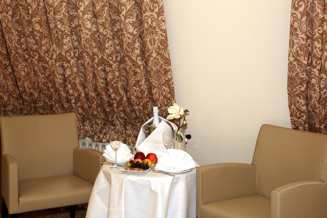 Hotel Furstenhof Bad Pyrmont Esterno foto
